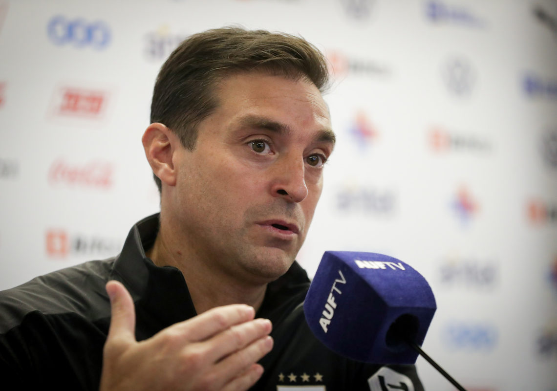 Diego Alonso presume que el buen juego de Uruguay hizo sentir mal a México