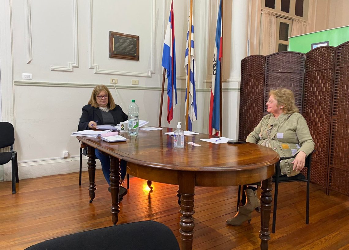 Municipio votó por mayoría que Intendencia restituya la gestión de bacheo a la Alcaldesa