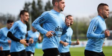 México, con Herrera de vuelta, y Uruguay, sin Luis Suárez, preparan Mundial